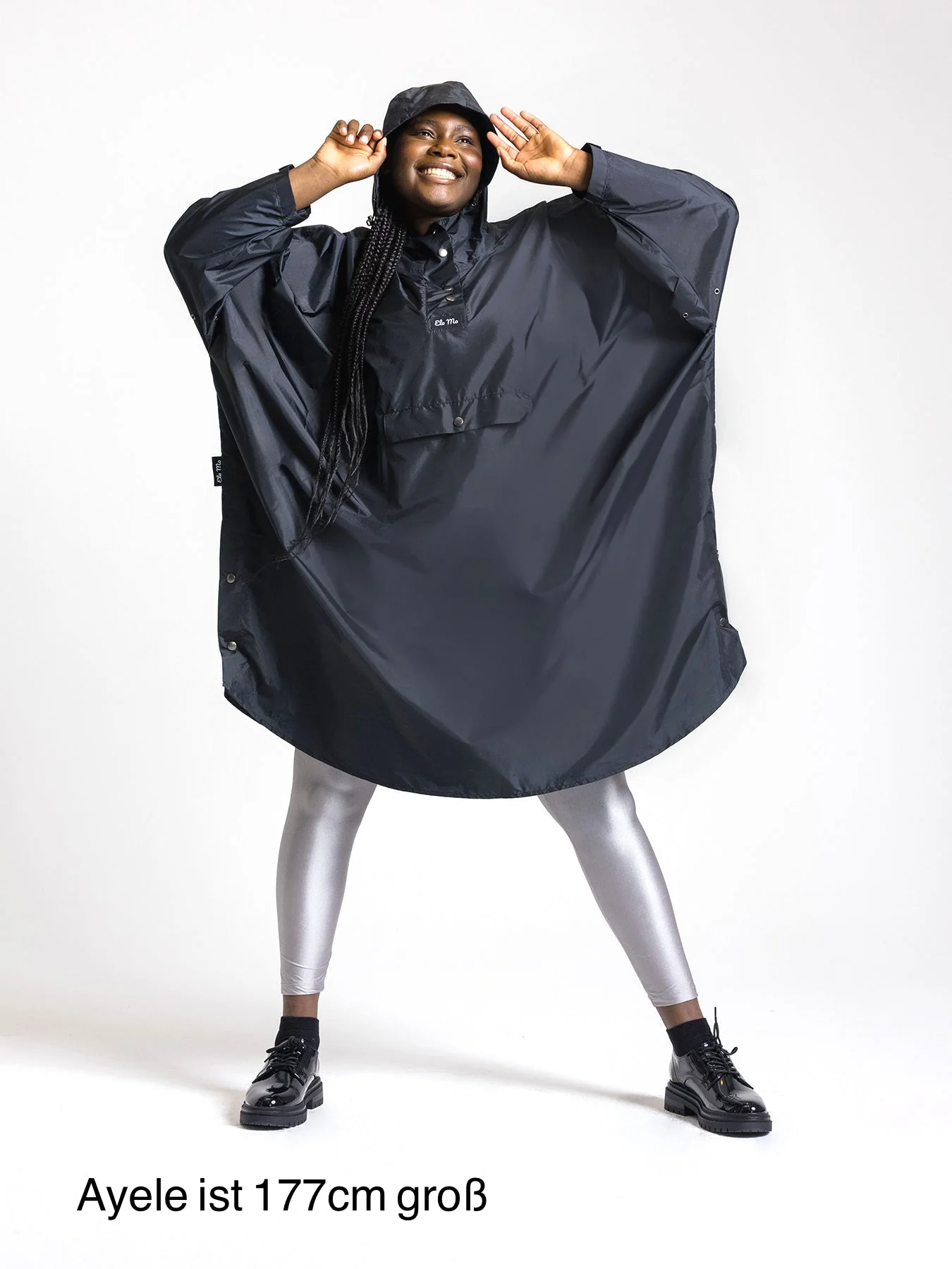 Ela Mo™ Regenponcho | Black - Image 4