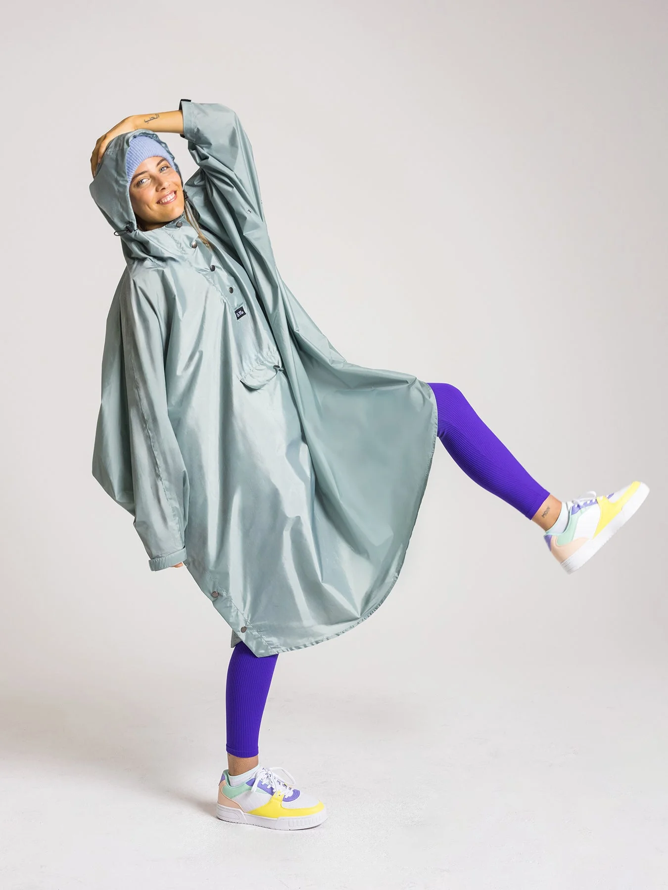 Ela Mo™ Regenponcho | Mint - Image 6