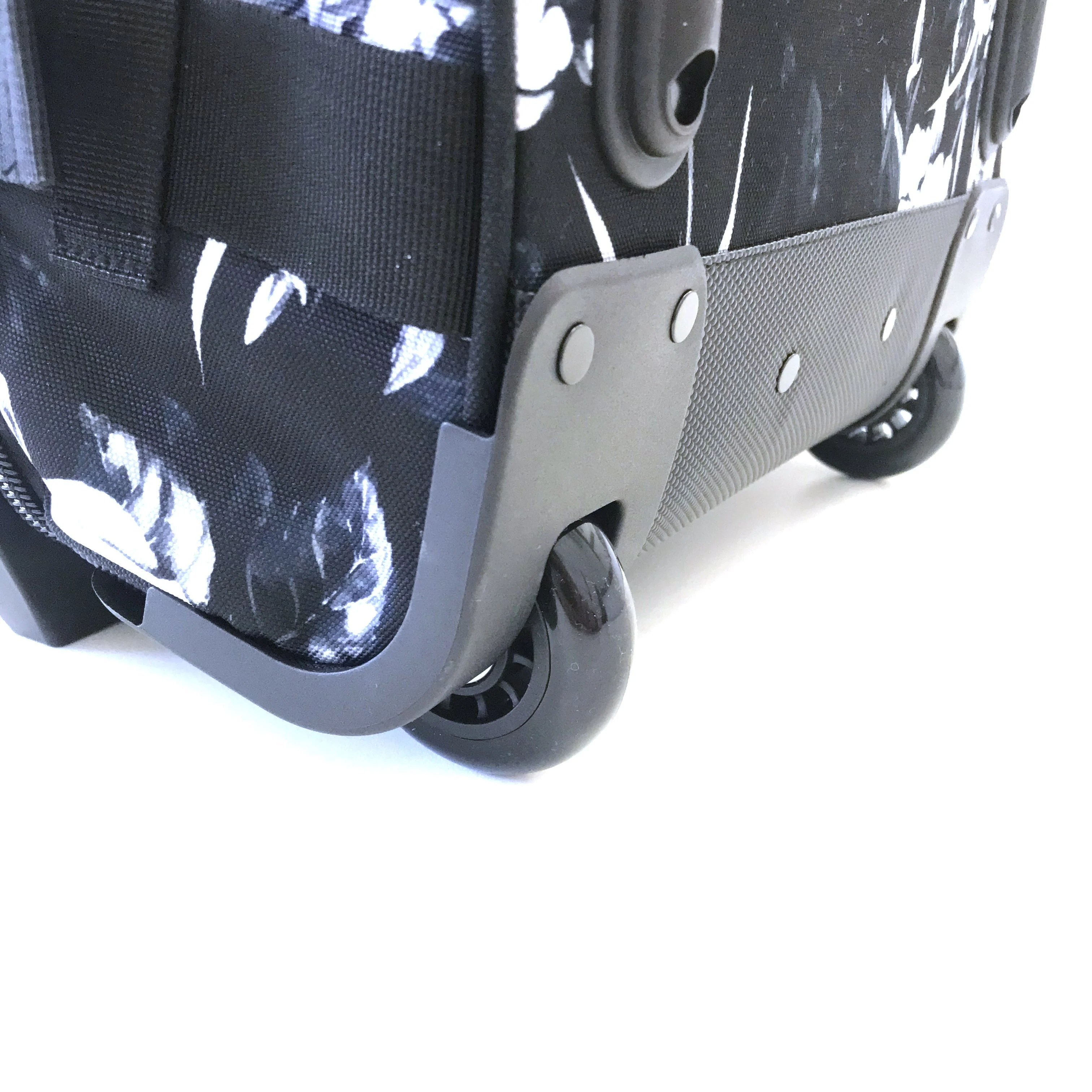 Ela Mo™ Reisetasche mit Rollen 42 Liter | Black - Image 8