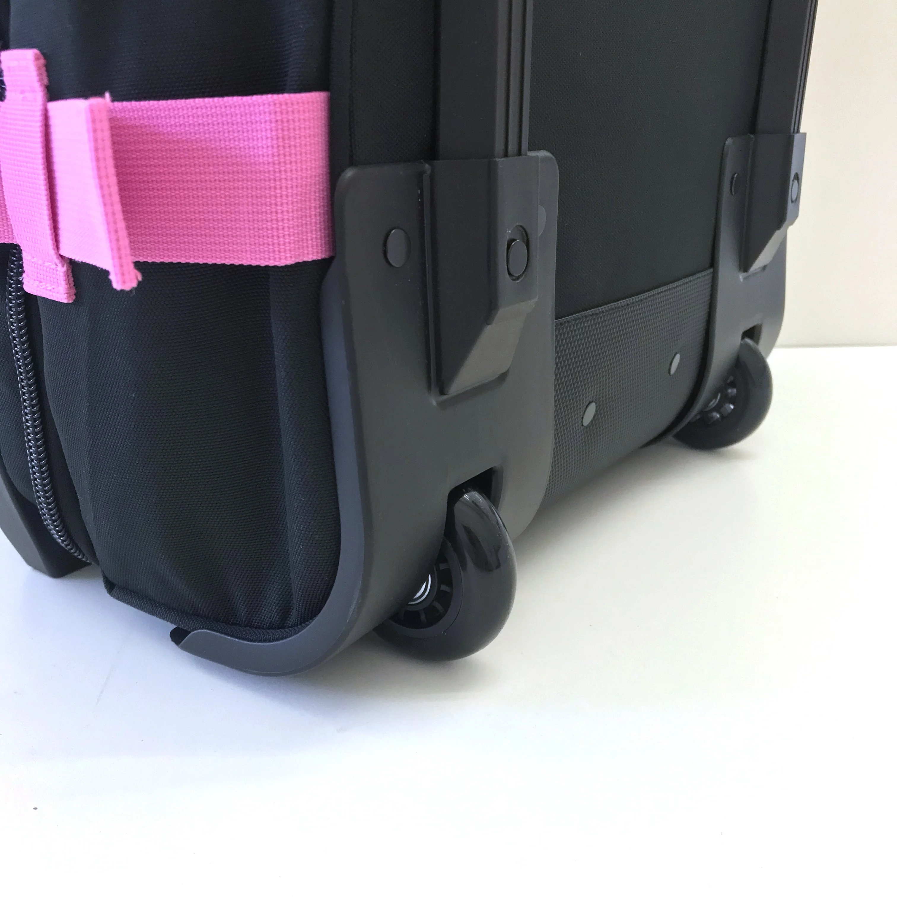 Ela Mo™ Reisetasche mit Rollen 42 Liter | Beauty in Darkness - Image 7