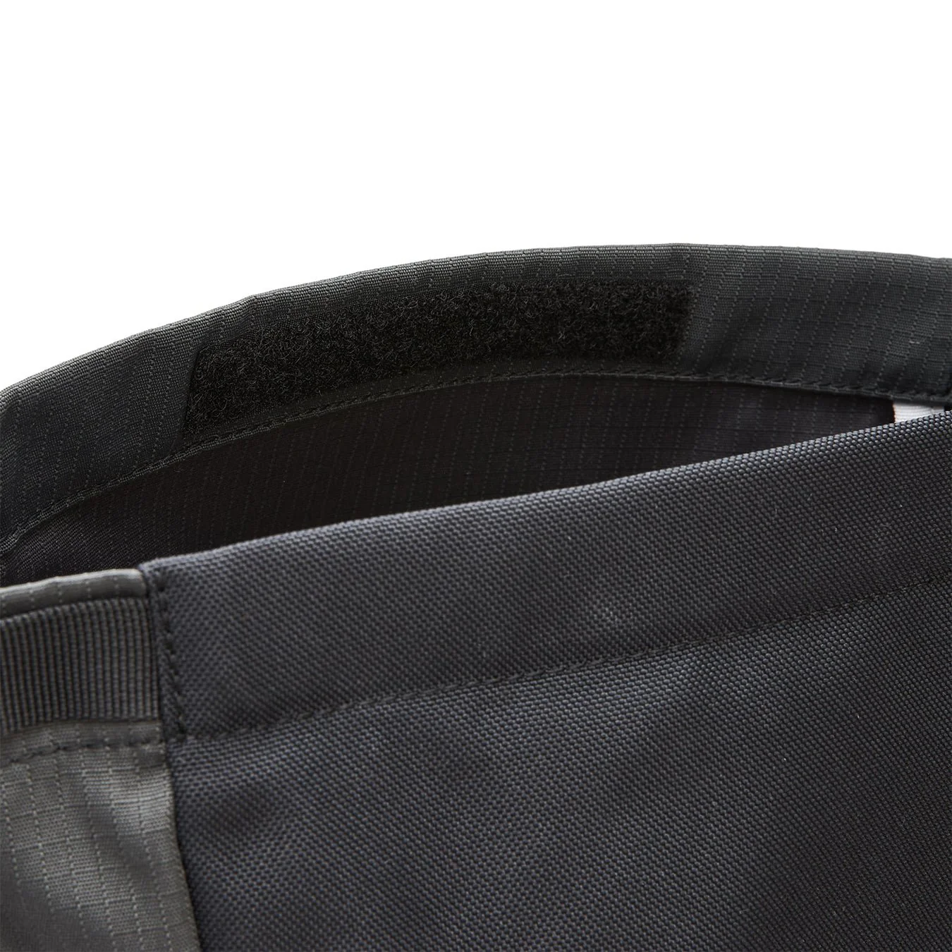Ela Mo™ Rolltop Lite | Black - Image 14