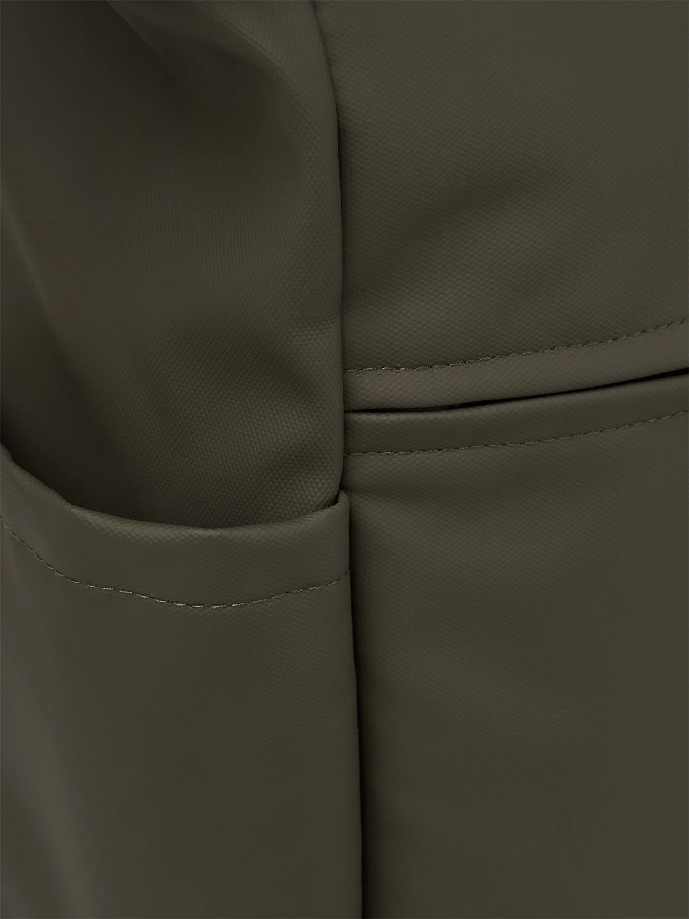 Ela Mo™ Rolltop Rucksack | Coated Edition Olive - Image 6
