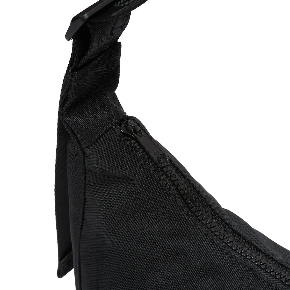Ela Mo™ Moon Bag | Schwarz - Image 6